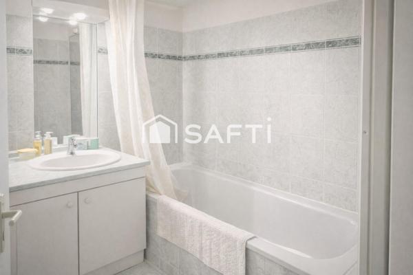 T2 dans Résidence sécurisée avec piscine & Terrasse