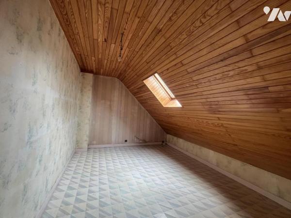 Une maison d'habitation à Ploneour Lanvern