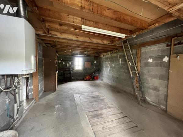 Une maison d'habitation à Ploneour Lanvern