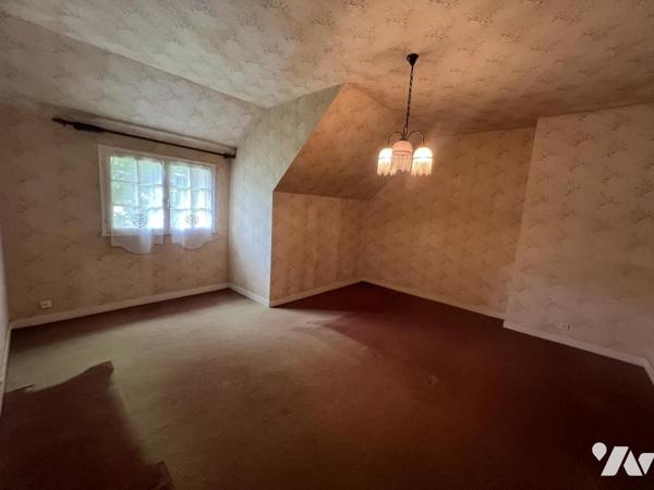 Une maison d'habitation à Ploneour Lanvern