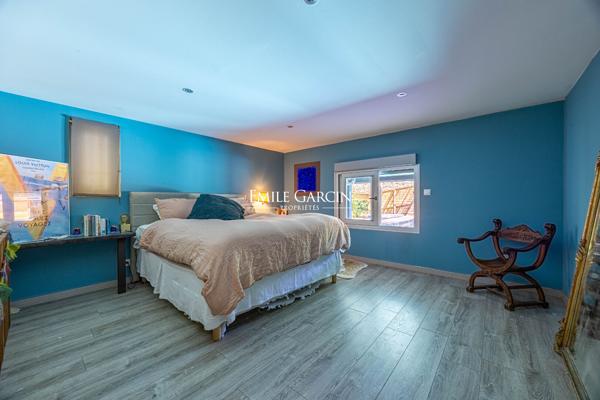 A vendre - Latresne - Maison - Piscine - garage - grand terrain