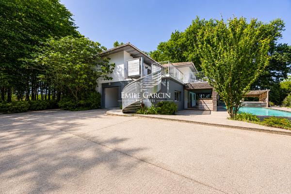 A vendre - Latresne - Maison - Piscine - garage - grand terrain