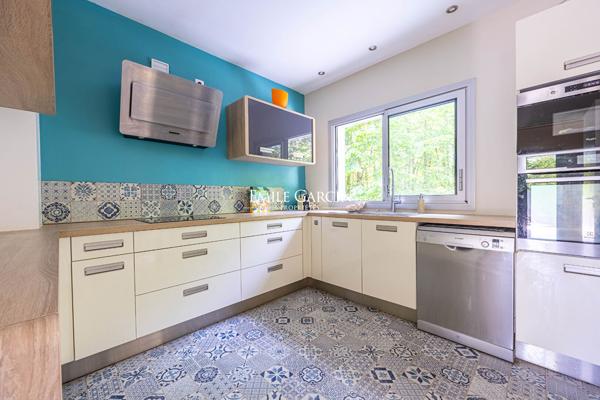 A vendre - Latresne - Maison - Piscine - garage - grand terrain