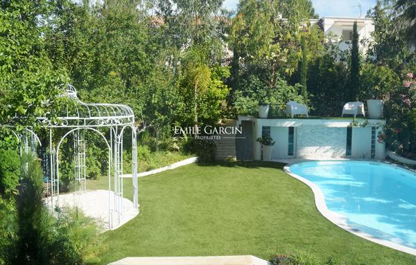 À vendre - Marseille 8ème (13008) Carré d'Or | Maison Art Déco avec piscine - Bien divisible en 3 appartements - 270m²