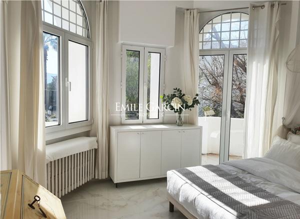 À vendre - Marseille 8ème (13008) Carré d'Or | Maison Art Déco avec piscine - Bien divisible en 3 appartements - 270m²