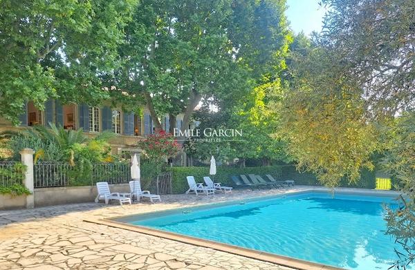 A vendre - Appartement dans résidence de caractère avec parc et piscine