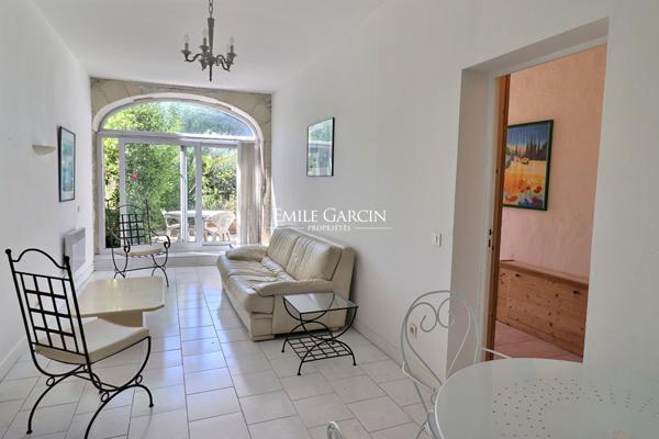A vendre - Appartement dans résidence de caractère avec parc et piscine