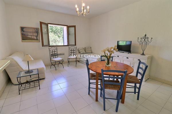 A vendre - Appartement dans résidence de caractère avec parc et piscine