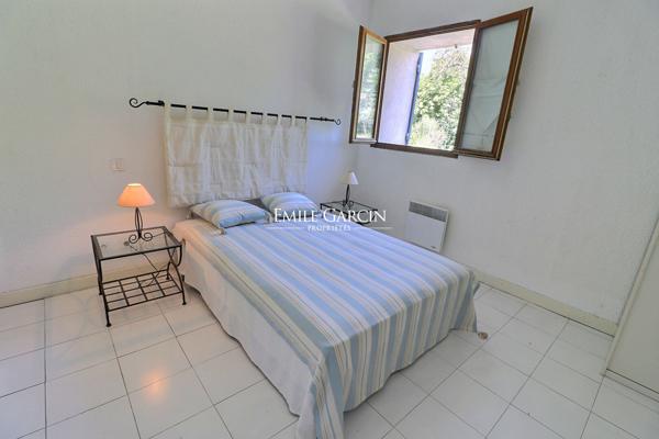 A vendre - Appartement dans résidence de caractère avec parc et piscine