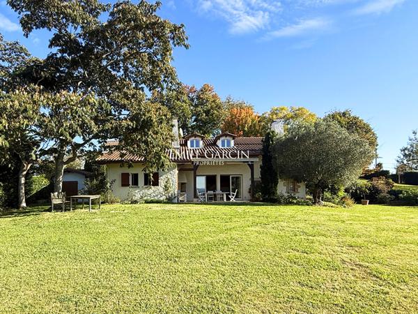 A vendre - Maison - Souraïde - avec piscine et vues montagnes
