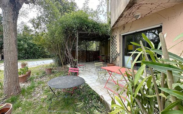 Maison à vendre    6 pièces • 225 m2 Montfavet - Avignon