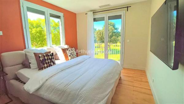 Vente                                                      Propriété
                        
                     7 pièces                      187 m2                     à Mazamet