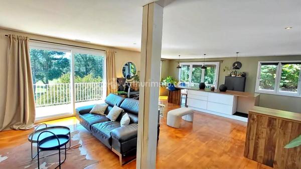 Vente                                                      Propriété
                        
                     7 pièces                      187 m2                     à Mazamet