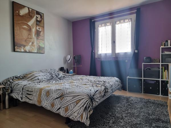 Maison
                                                                                                                                                                                                                                                                                                                        5 pièce(s)                                                                                                                                                                                                          3 chambre(s)                                                                                                                                                                                                          92.83  m²