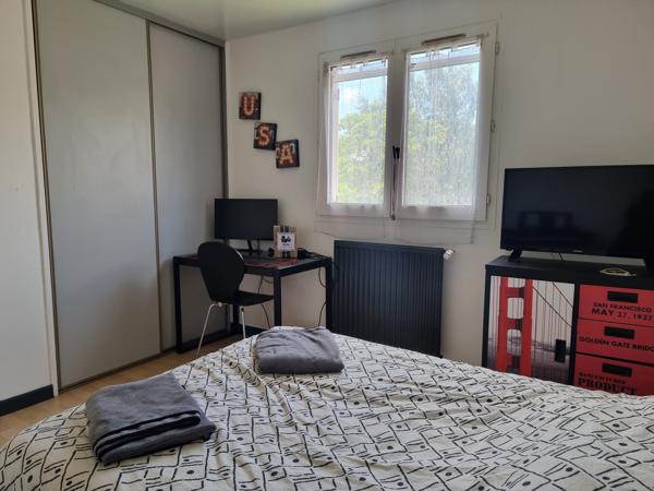 Maison
                                                                                                                                                                                                                                                                                                                        5 pièce(s)                                                                                                                                                                                                          3 chambre(s)                                                                                                                                                                                                          92.83  m²