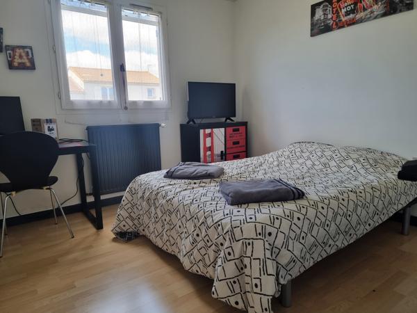 Maison
                                                                                                                                                                                                                                                                                                                        5 pièce(s)                                                                                                                                                                                                          3 chambre(s)                                                                                                                                                                                                          92.83  m²
