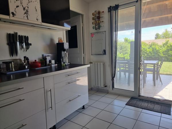 Maison
                                                                                                                                                                                                                                                                                                                        5 pièce(s)                                                                                                                                                                                                          3 chambre(s)                                                                                                                                                                                                          92.83  m²