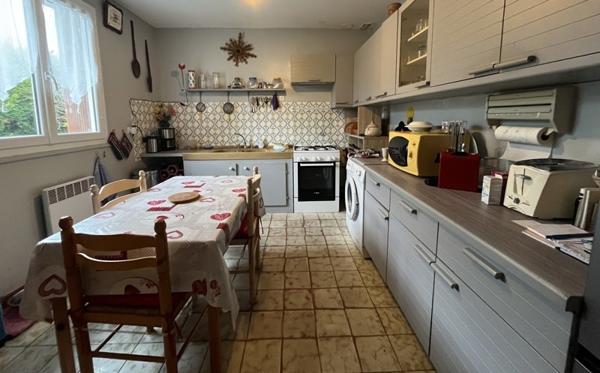 Maison à vendre |  Saint-Aulaye |  4 pièces | 100 m²