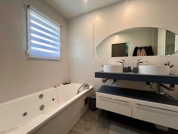 MAISON TYPE 6 Poitiers (86000)