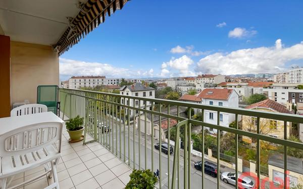 Appartement à vendre    3 pièces • 71,24 m2 Lyon 3