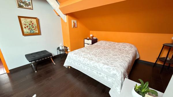 Maison d’architecte de 389 m2 sur terrain de 6000 m2