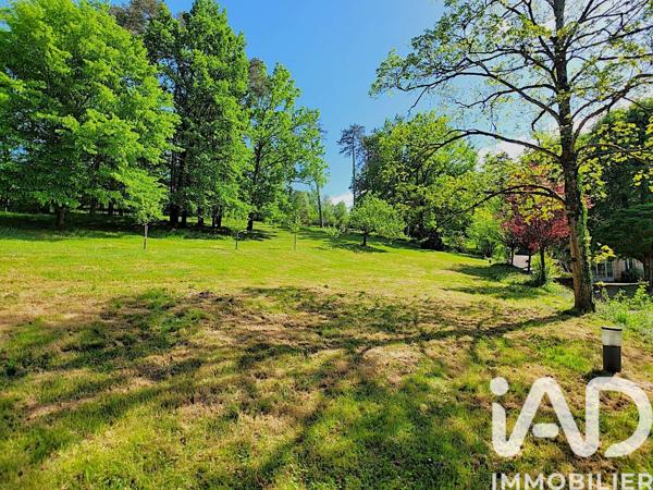 Maison à vendre 11 pièces 318 m² Saint-Pantaléon-de-Larche