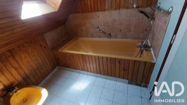 Maison à vendre 5 pièces 118 m² Sablé-sur-Sarthe