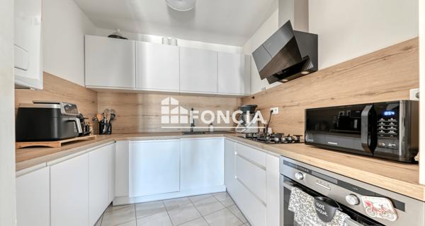 À vendre Appartement 3 pièces 62.41 m² - Lyon 69007