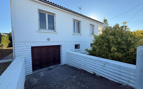 Maison à vendre    5 pièces •  Surgères