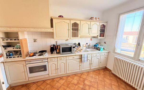 Maison à vendre    5 pièces •  Surgères