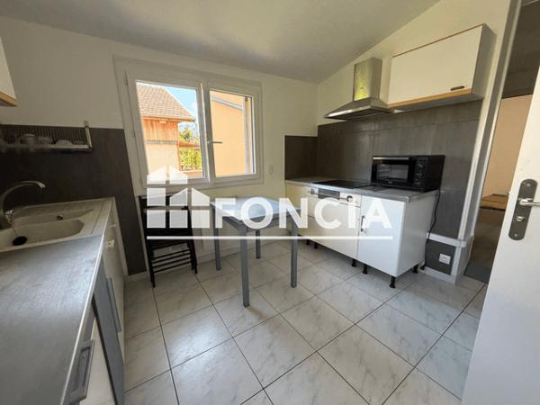 Location Studio 28 m² - 49 RUE DE LA LIBERTE Fontaine 38600