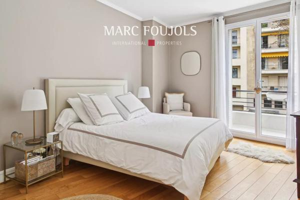 Paris XVI Flandrin – Henri Martin duplex avec balcon.