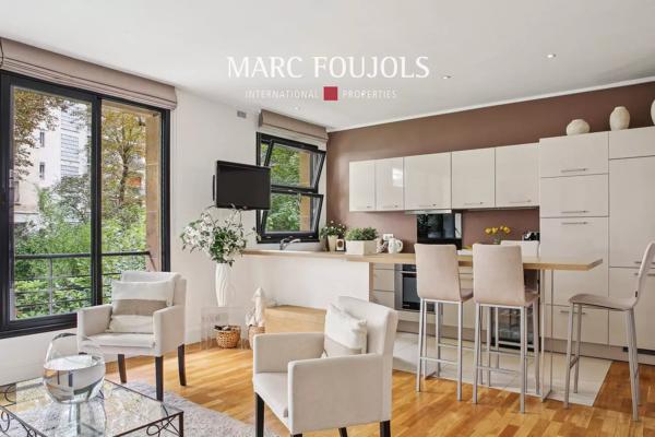 Paris XVI Flandrin – Henri Martin duplex avec balcon.