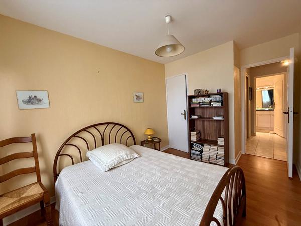 Appartement 5 pièces – 99 m² environ à Saint-Malo (ref : 41406)