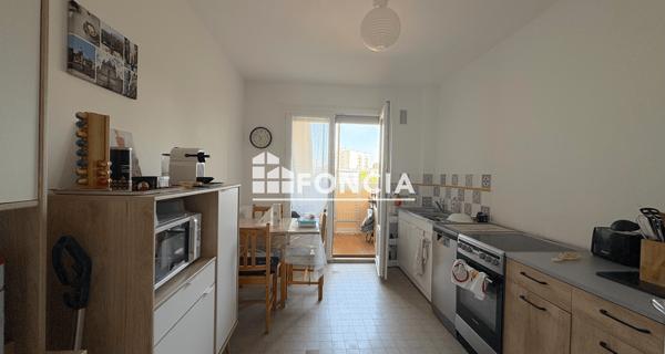 Location Appartement 3 pièces 83.91 m² - Villeurbanne 69100