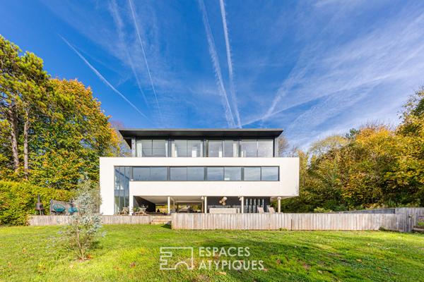 L’Esprit Corbusier avec vue panoramique sur la Seine