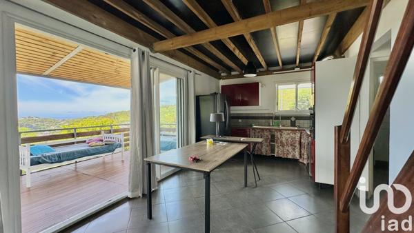 Maison 5 pièces de 110 m² à Entre-Deux (97414)