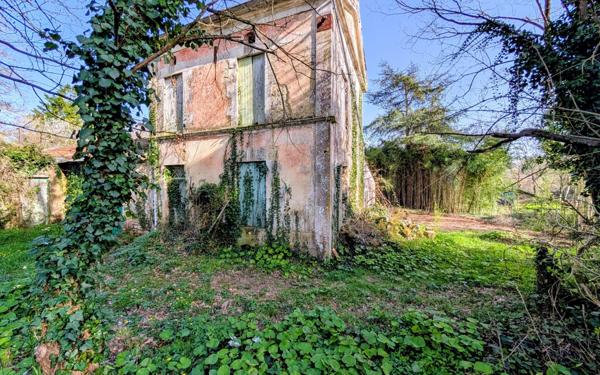 Maison à vendre    6 pièces •  Saint-Agnant