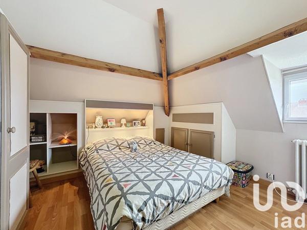 Maison 6 pièces de 110 m² à Le Mesnil-Esnard (76240)