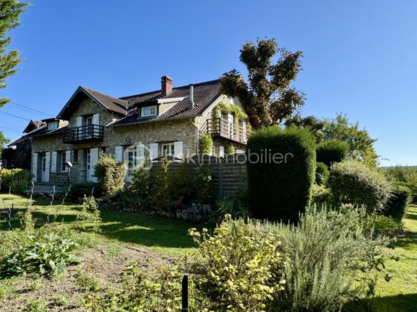 Maison en pierre de 333,67 m²