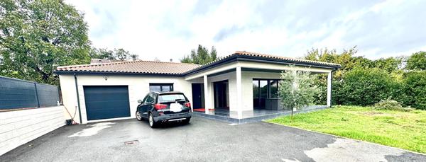 Maison Bassens 6 pièce(s) 140 m2