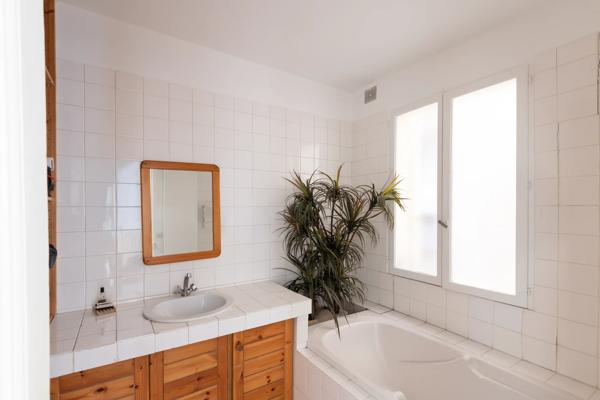 Appartement Paris 18 e - MONTMARTRE / CAULAINCOURT