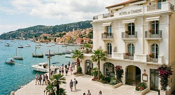 Hôtel à VILLEFRANCHE SUR MER (06230)