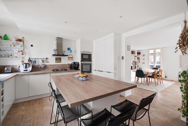 Comme une maison sous les toits
