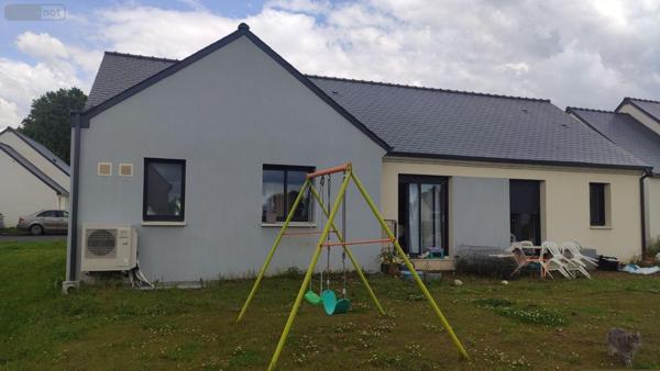 Maison individuelle à vendre à Saint-Barthélemy dans le Morbihan (56150), ref : 065/1826   
bourg