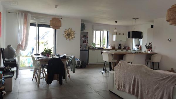 Maison individuelle à vendre à Saint-Barthélemy dans le Morbihan (56150), ref : 065/1826   
bourg