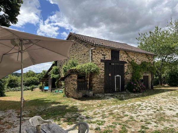 Maison à vendre |  Thiviers |  3 pièces | 69 m²