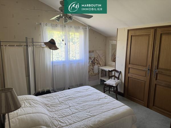 Maison 8 pièce(s) 5 chambre(s) 235 m²