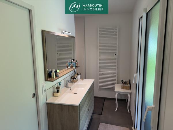 Maison 8 pièce(s) 5 chambre(s) 235 m²