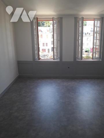 Ensemble de 2 studios loués